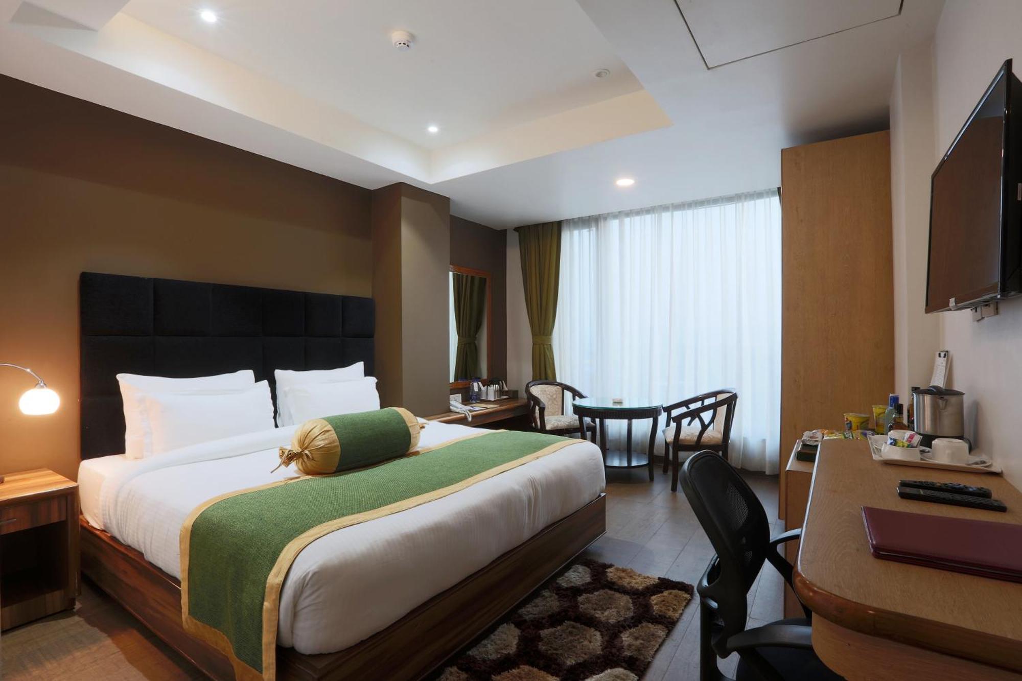 Hotel Prithvi Palace Igi Airport Delhi Нью-Дели Экстерьер фото