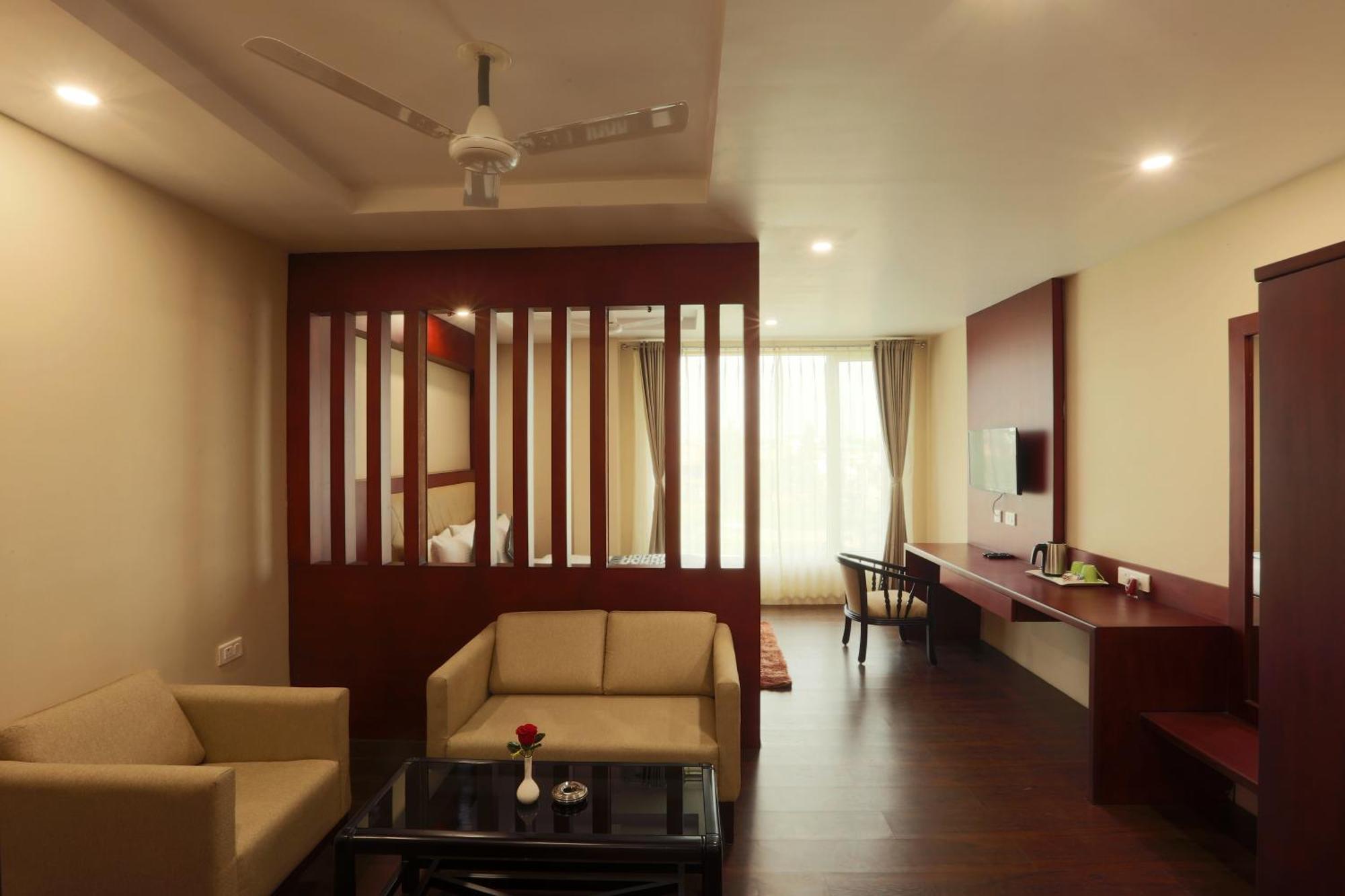 Hotel Prithvi Palace Igi Airport Delhi Нью-Дели Экстерьер фото
